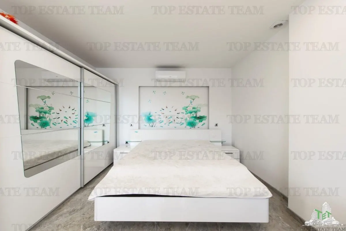 Villa for Sale in Herceg-Novi, Montenegro - foto 9