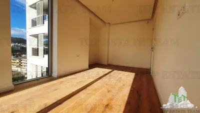 Apartment for Sale in Budva, Montenegro - foto 4