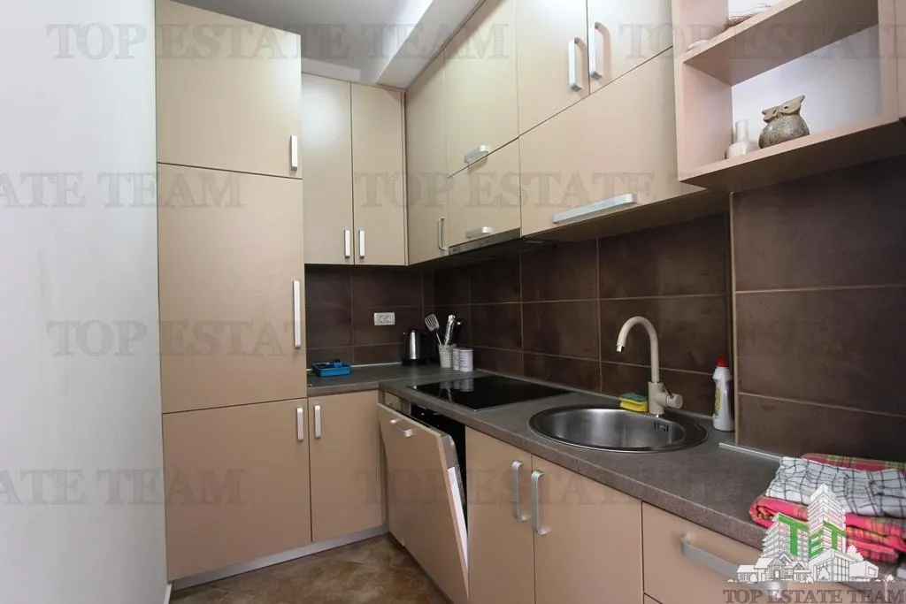 Apartment for Sale in Budva, Montenegro - foto 4