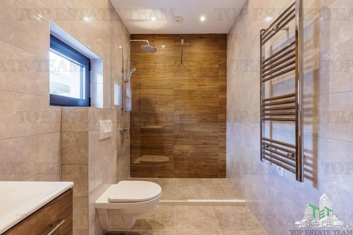 Villa for Sale in Tivat, Montenegro - foto 13