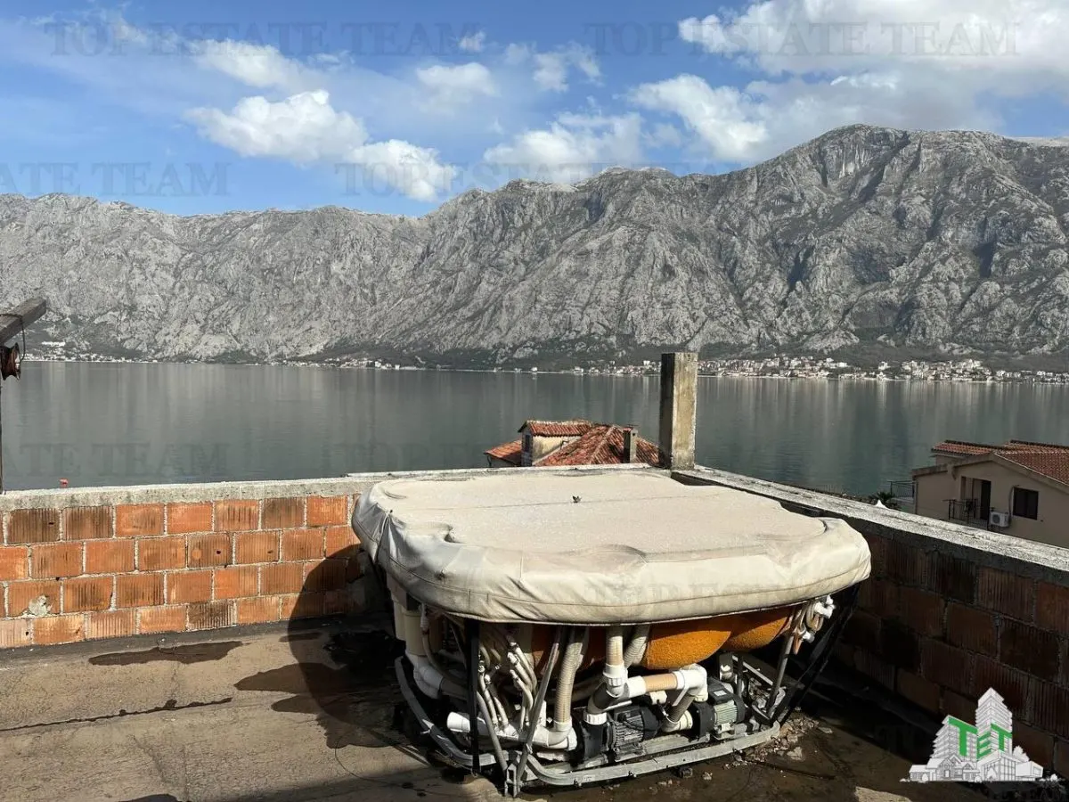 Villa for Sale in Kotor, Montenegro - foto 10