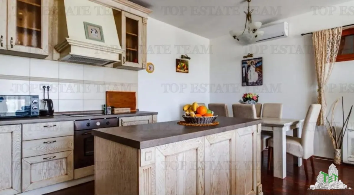 Villa for Sale in Kotor, Montenegro - foto 4