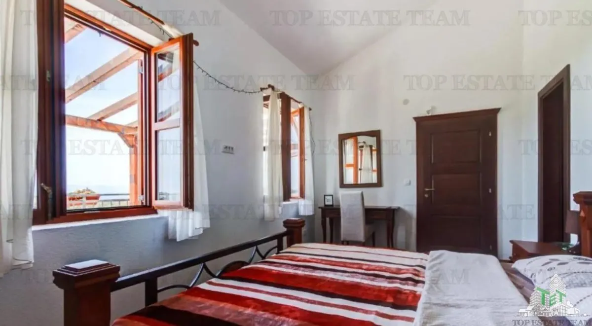 Villa for Sale in Kotor, Montenegro - foto 7