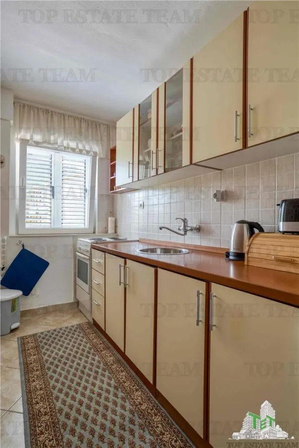Apartment for Sale in Herceg-Novi, Montenegro - foto 4