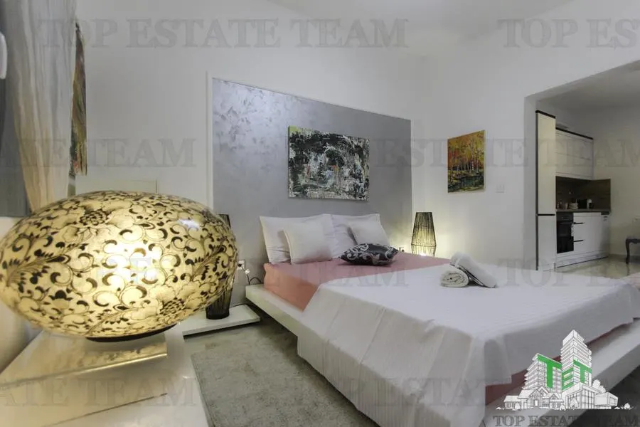 Villa for Sale in Bar, Montenegro - foto 1