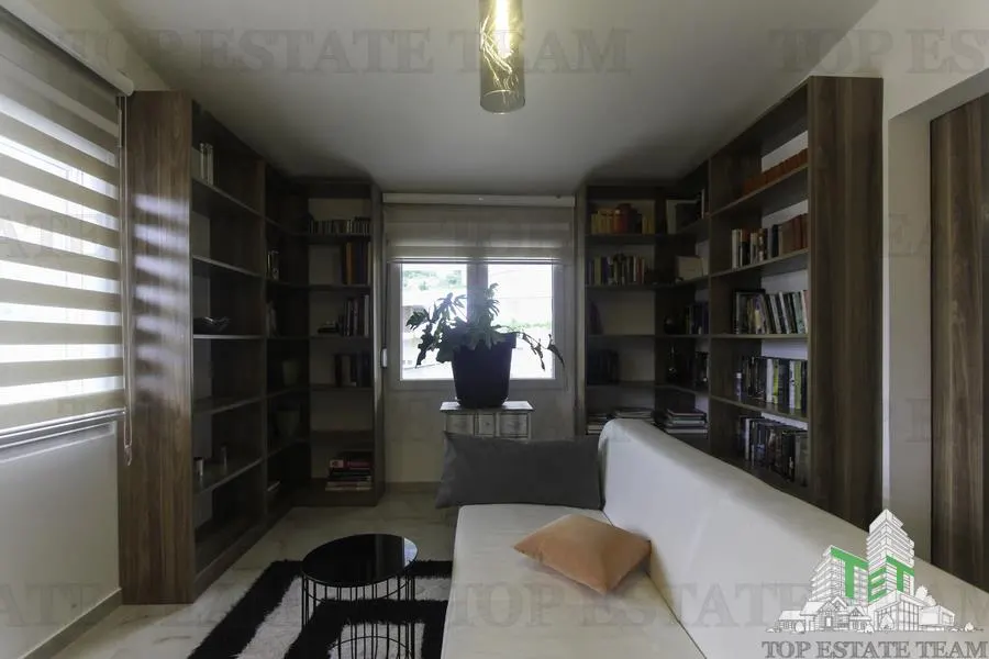 Villa for Sale in Bar, Montenegro - foto 3