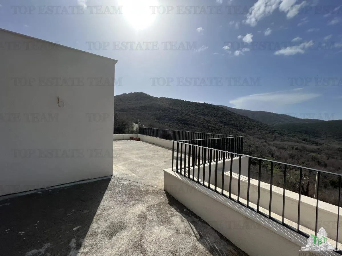 Villa for Sale in Budva, Montenegro - foto 11