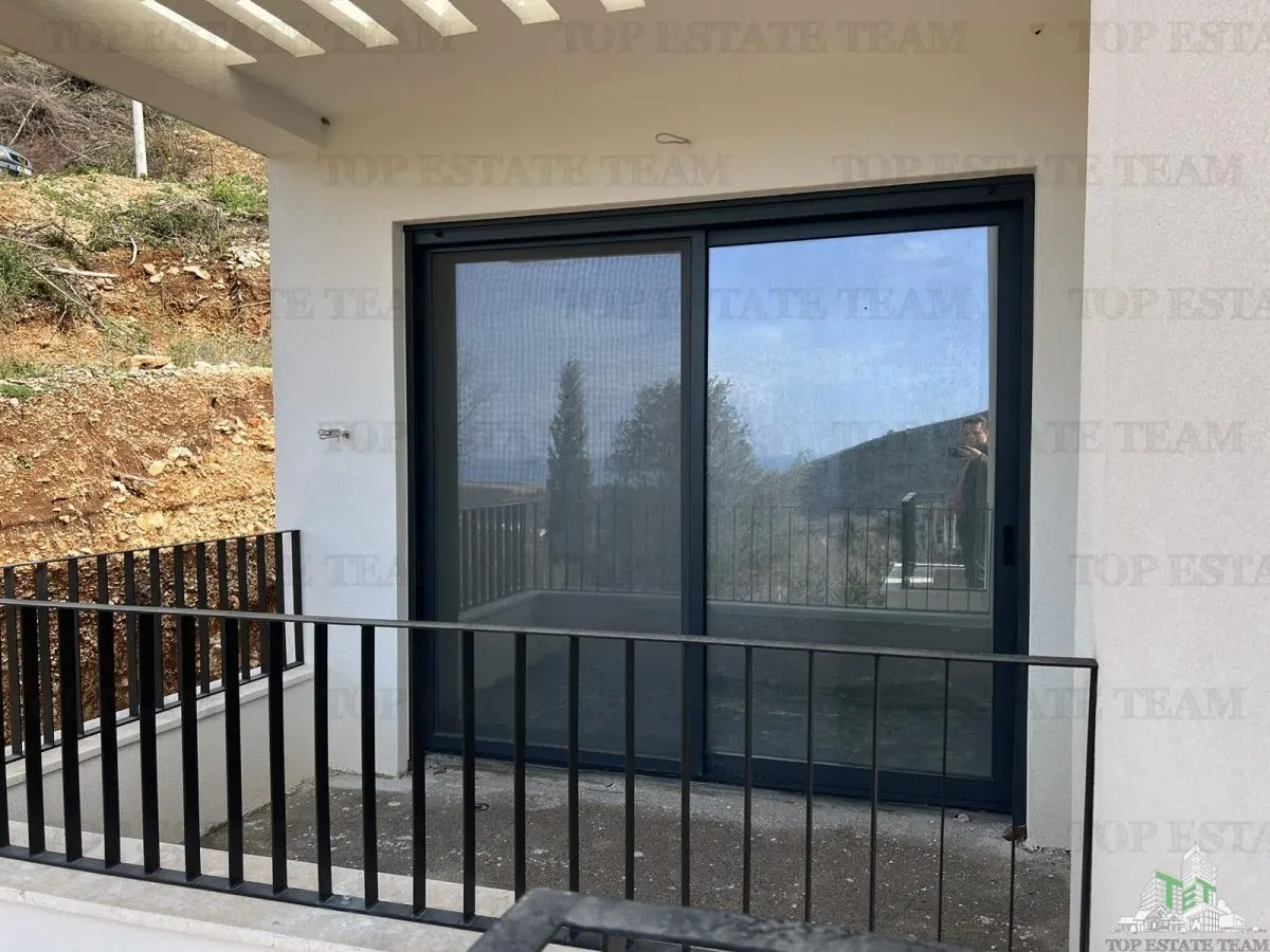 Villa for Sale in Budva, Montenegro - foto 8