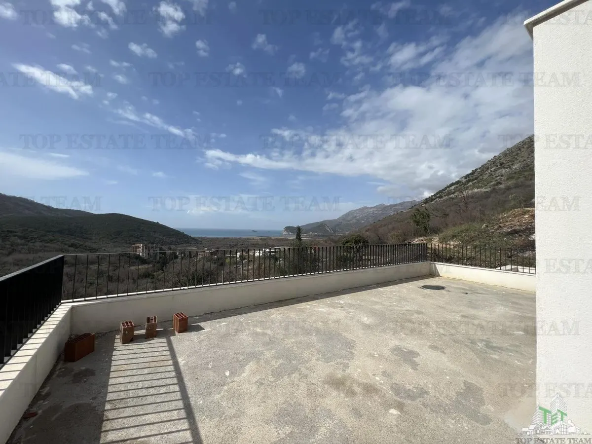 Villa for Sale in Budva, Montenegro - foto 9