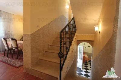 Villa for Sale in Herceg-Novi, Montenegro - foto 11