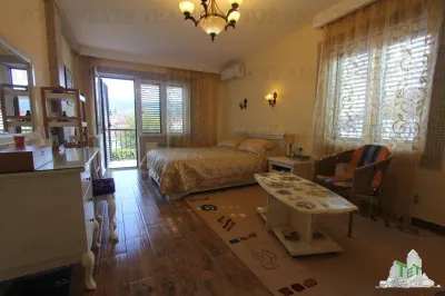 Villa for Sale in Herceg-Novi, Montenegro - foto 4