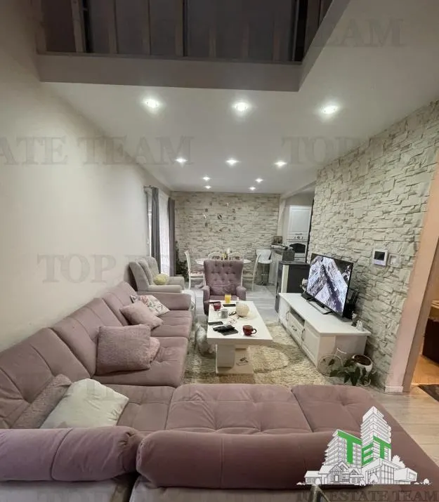 Villa for Sale in Bar, Montenegro - foto 1