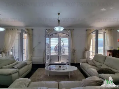 Villa for Sale in Budva, Montenegro - foto 2
