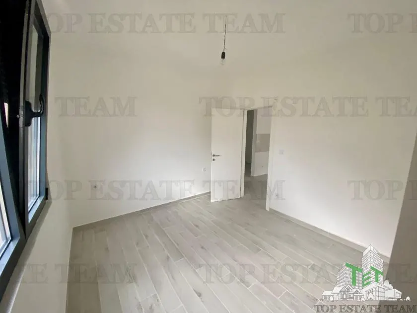 Apartment for Sale in Kotor, Montenegro - foto 5