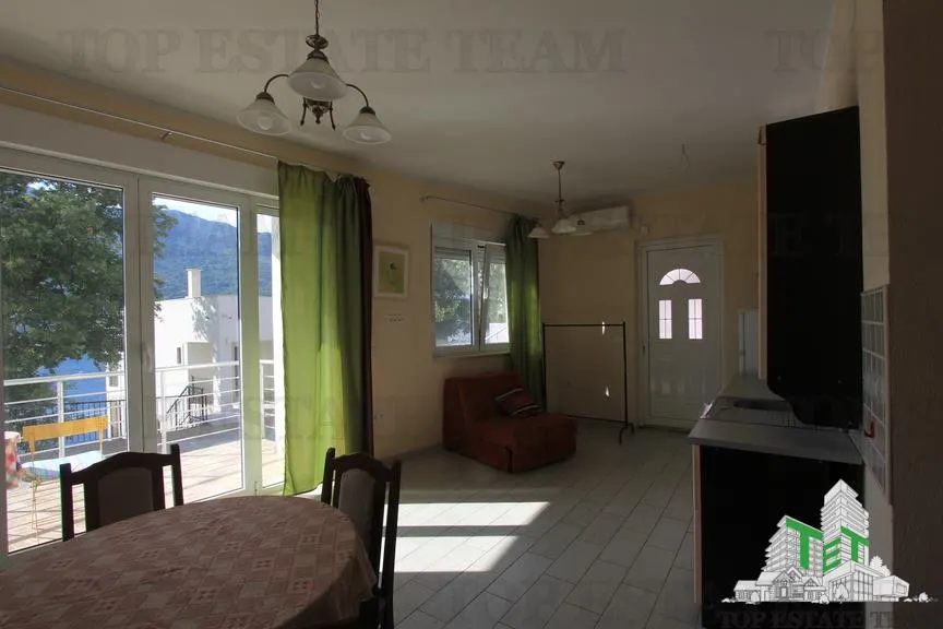 Apartment for Sale in Tivat, Montenegro - foto 6