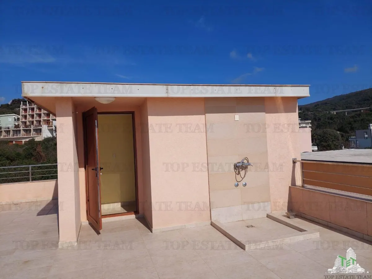 Villa for Sale in Bar, Montenegro - foto 11