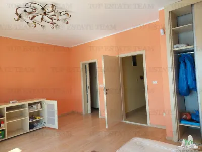 Villa for Sale in Bar, Montenegro - foto 6