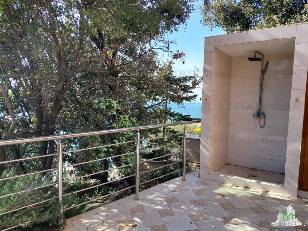 Villa for Sale in Bar, Montenegro - foto 8
