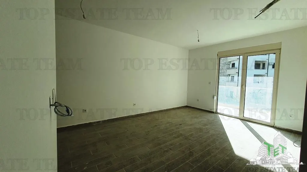 Apartment for Sale in Budva, Montenegro - foto 4