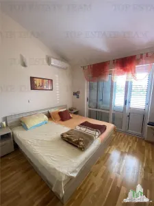 Villa for Sale in Ulcin, Montenegro - foto 10