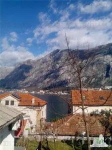 Villa for Sale in Kotor, Montenegro - foto 4