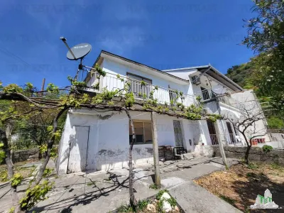 Villa for Sale in Budva, Montenegro - foto 2