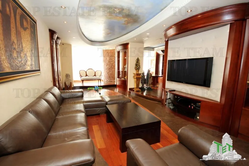 Villa for Sale in Bar, Montenegro - foto 2