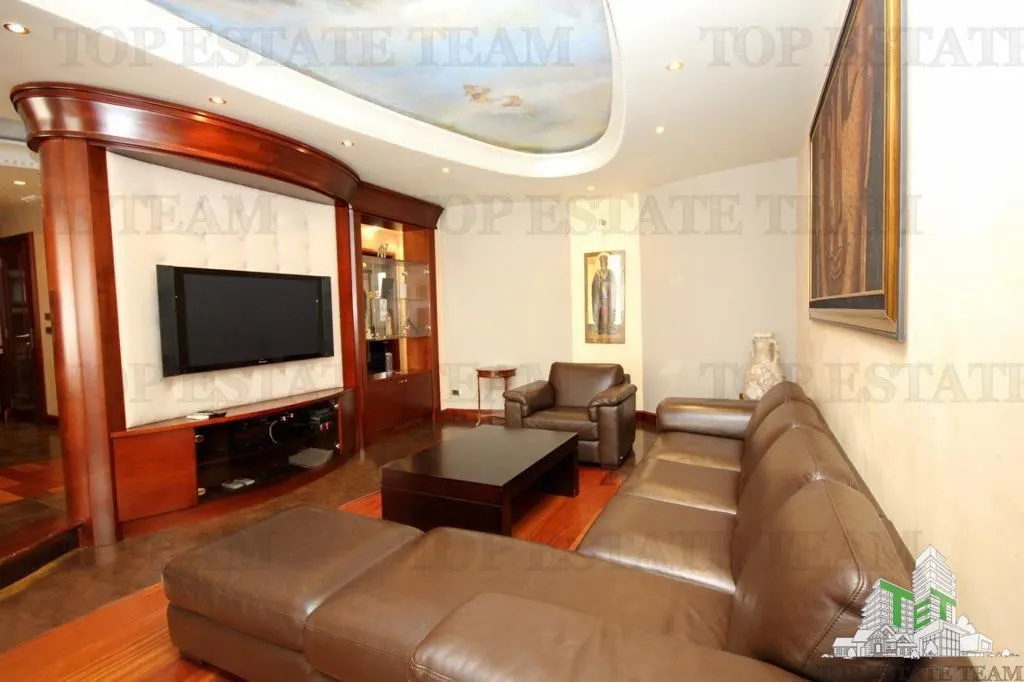 Villa for Sale in Bar, Montenegro - foto 3