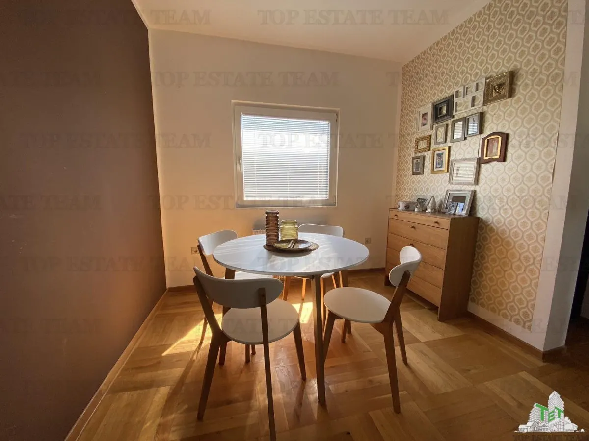 Villa for Sale in Kotor, Montenegro - foto 1