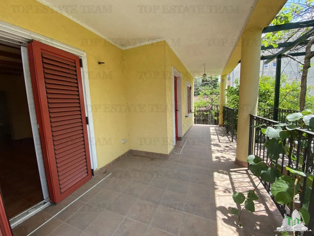 Villa for Sale in Herceg-Novi, Montenegro - foto 6