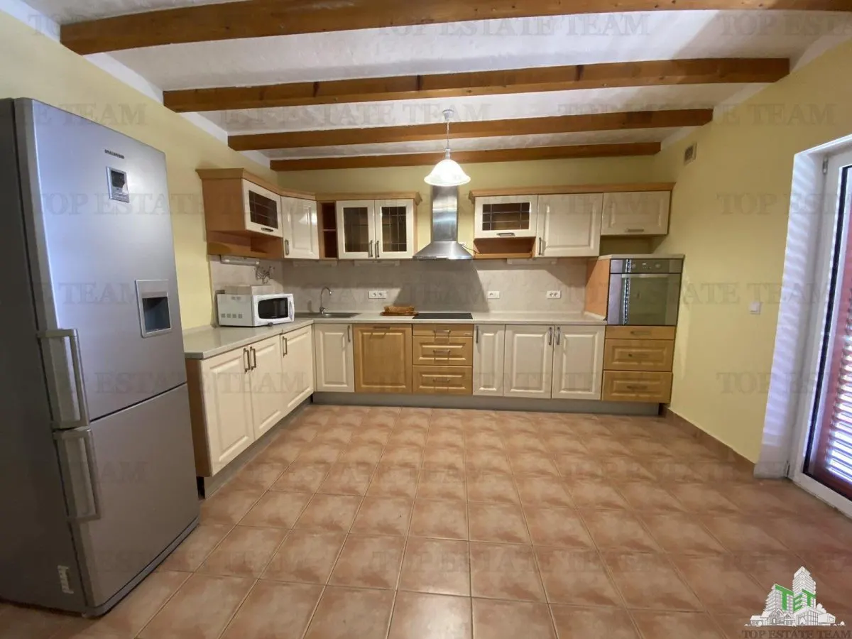 Villa for Sale in Herceg-Novi, Montenegro - foto 7