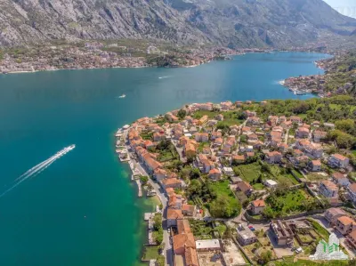 Villa for Sale in Kotor, Montenegro - foto 2