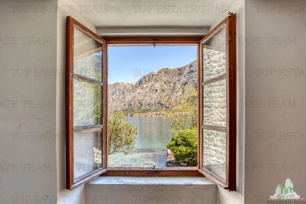 Villa for Sale in Kotor, Montenegro - foto 14