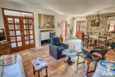 Villa for Sale in Kotor, Montenegro - foto 16