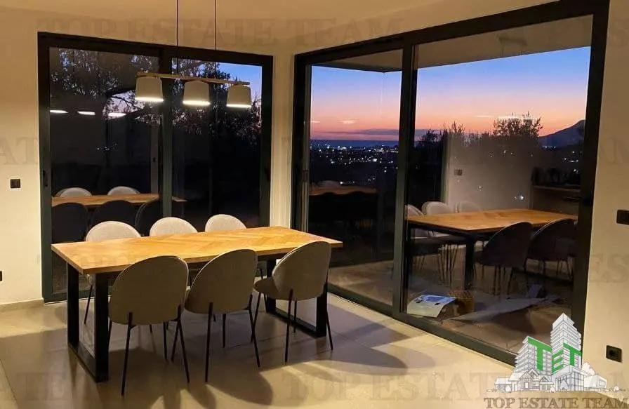 Villa for Sale in Bar, Montenegro - foto 1