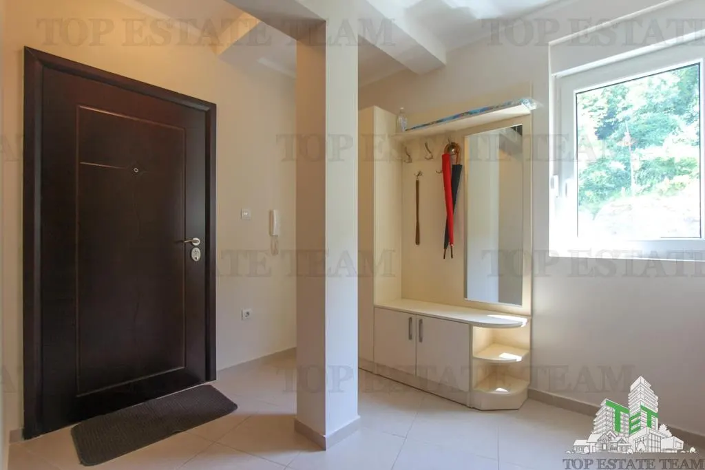 Apartment for Sale in Budva, Montenegro - foto 17