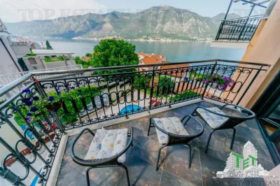 Apartment for Sale in Kotor, Montenegro - foto 2