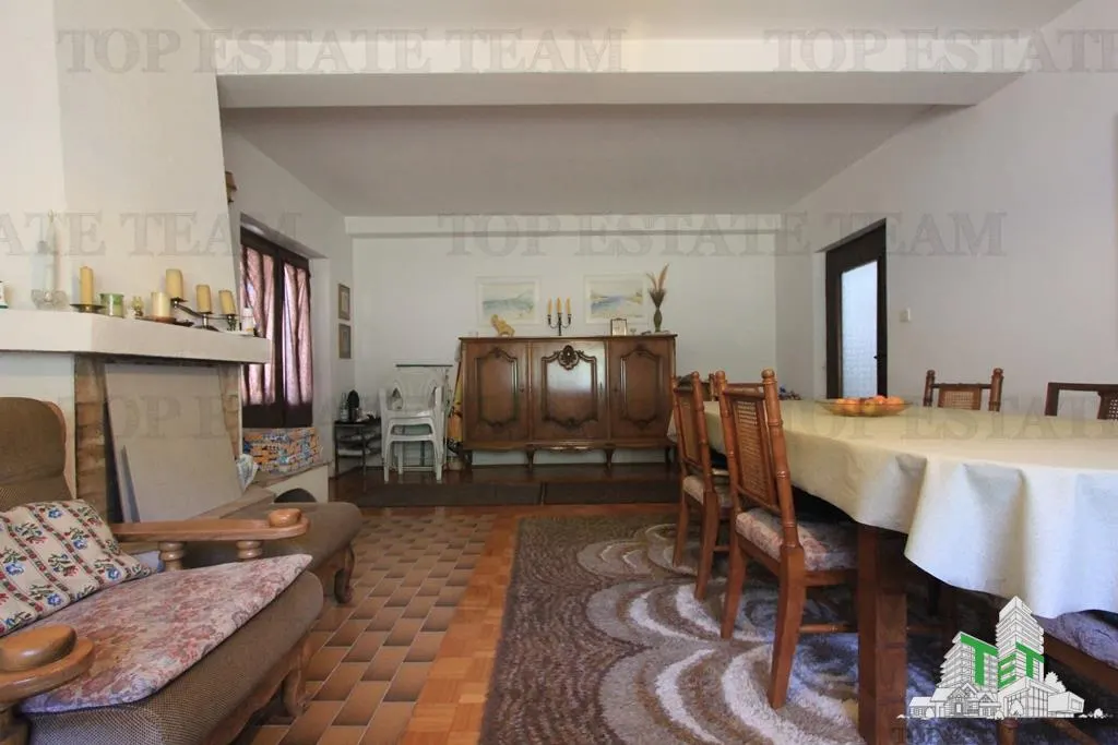 Villa for Sale in Herceg-Novi, Montenegro - foto 1
