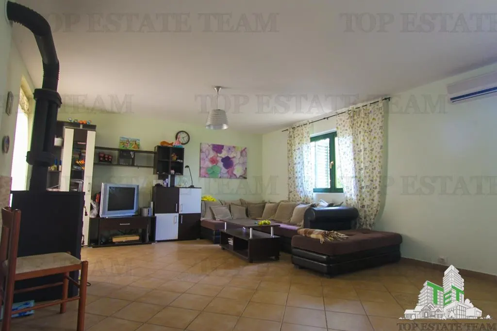 Villa for Sale in Bar, Montenegro - foto 5