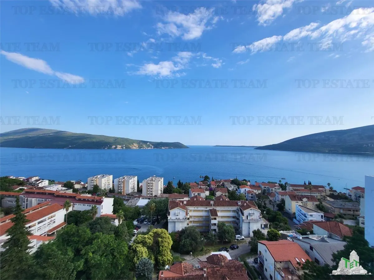 Apartment for Sale in Herceg-Novi, Montenegro - foto 10