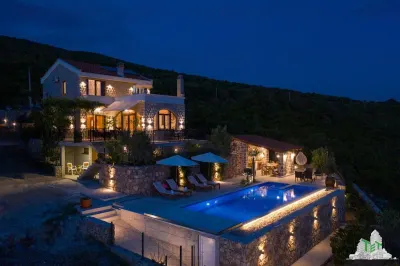 Villa for Sale in Kotor, Montenegro - foto 14