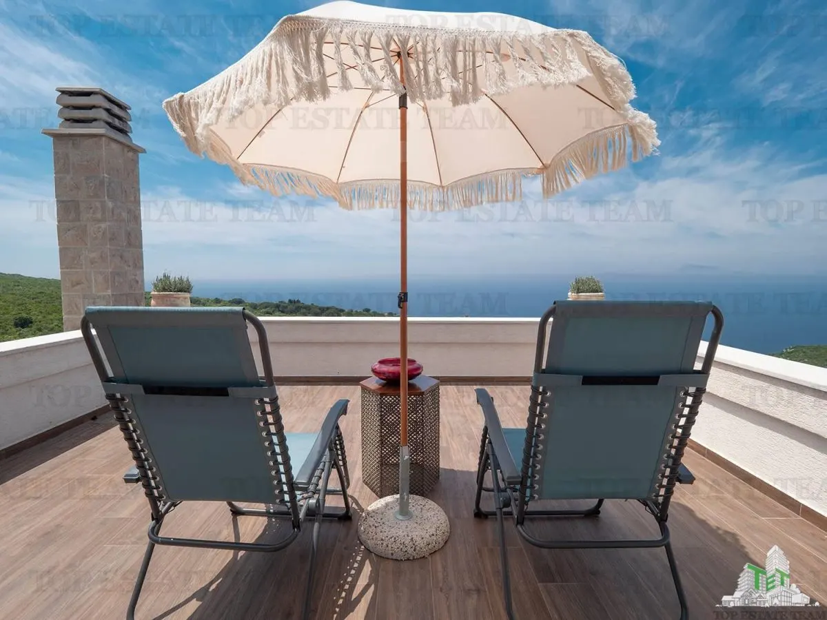 Villa for Sale in Kotor, Montenegro - foto 3