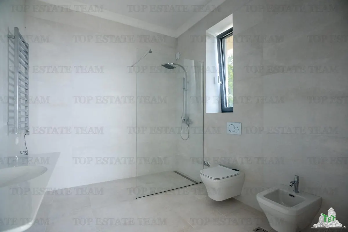 Villa for Sale in Budva, Montenegro - foto 12