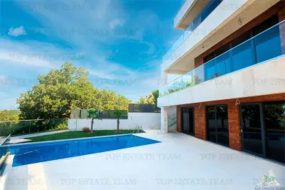 Villa for Sale in Budva, Montenegro - foto 3