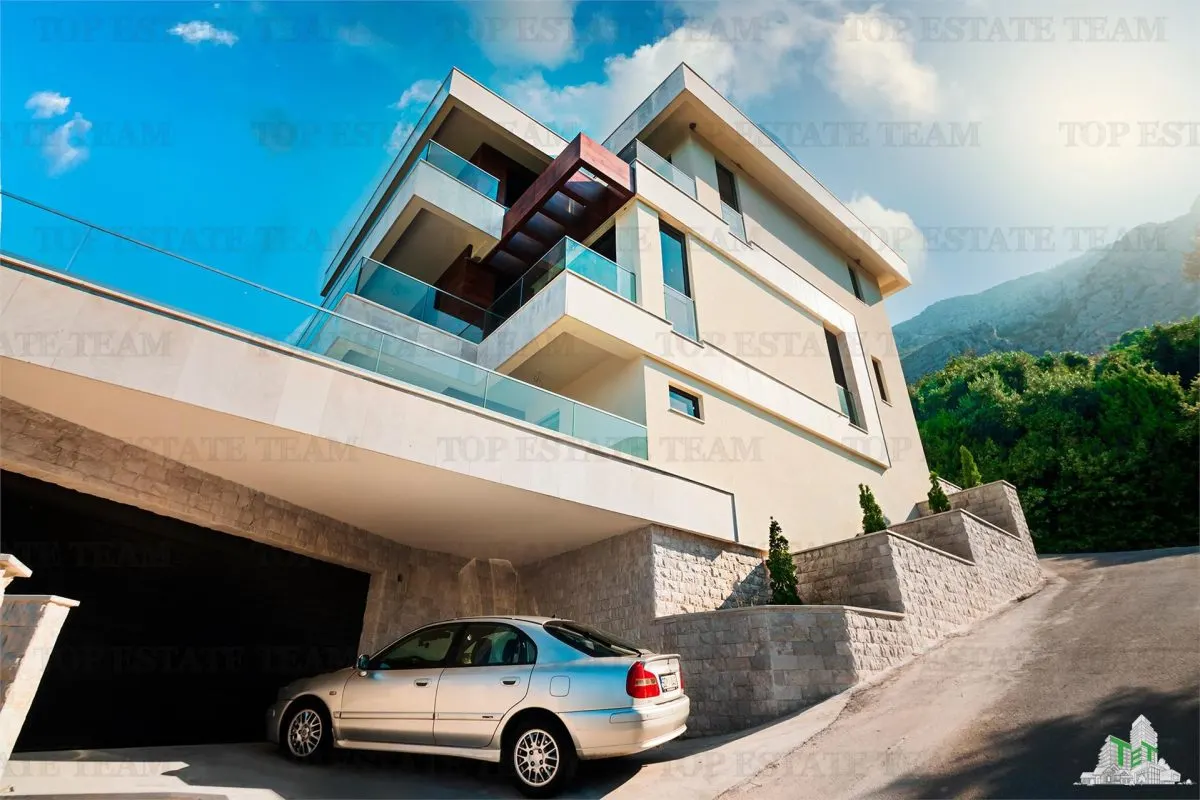 Villa for Sale in Budva, Montenegro - foto 6