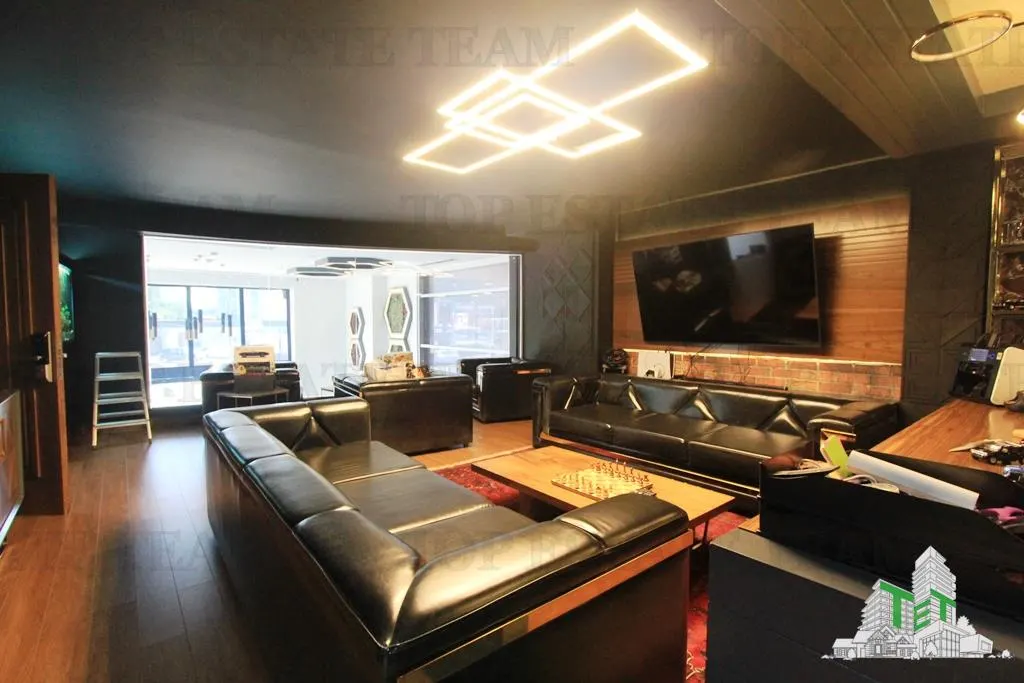 Commercial Space for Sale in Budva, Montenegro - foto 1
