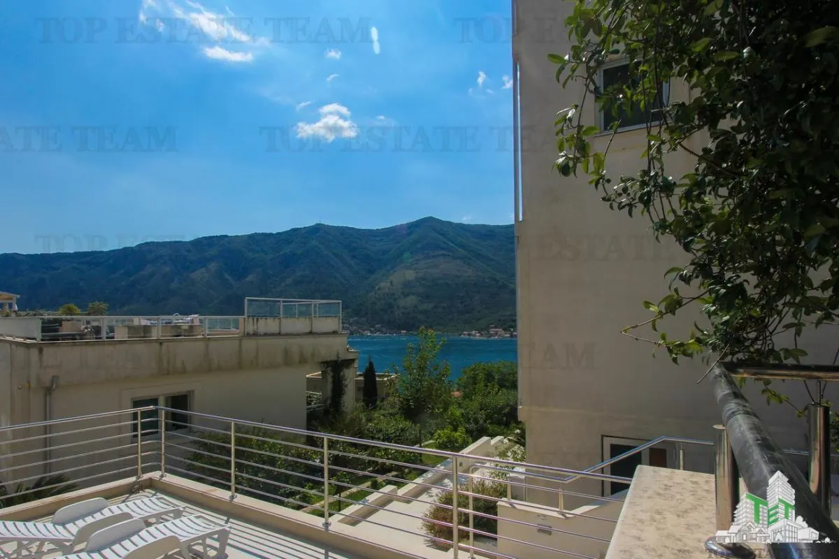 Apartment for Sale in Kotor, Montenegro - foto 11