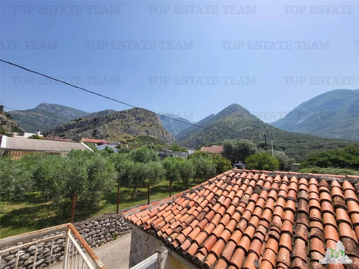 Villa for Sale in Bar, Montenegro - foto 2
