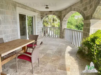 Apartment for Sale in Budva, Montenegro - foto 7
