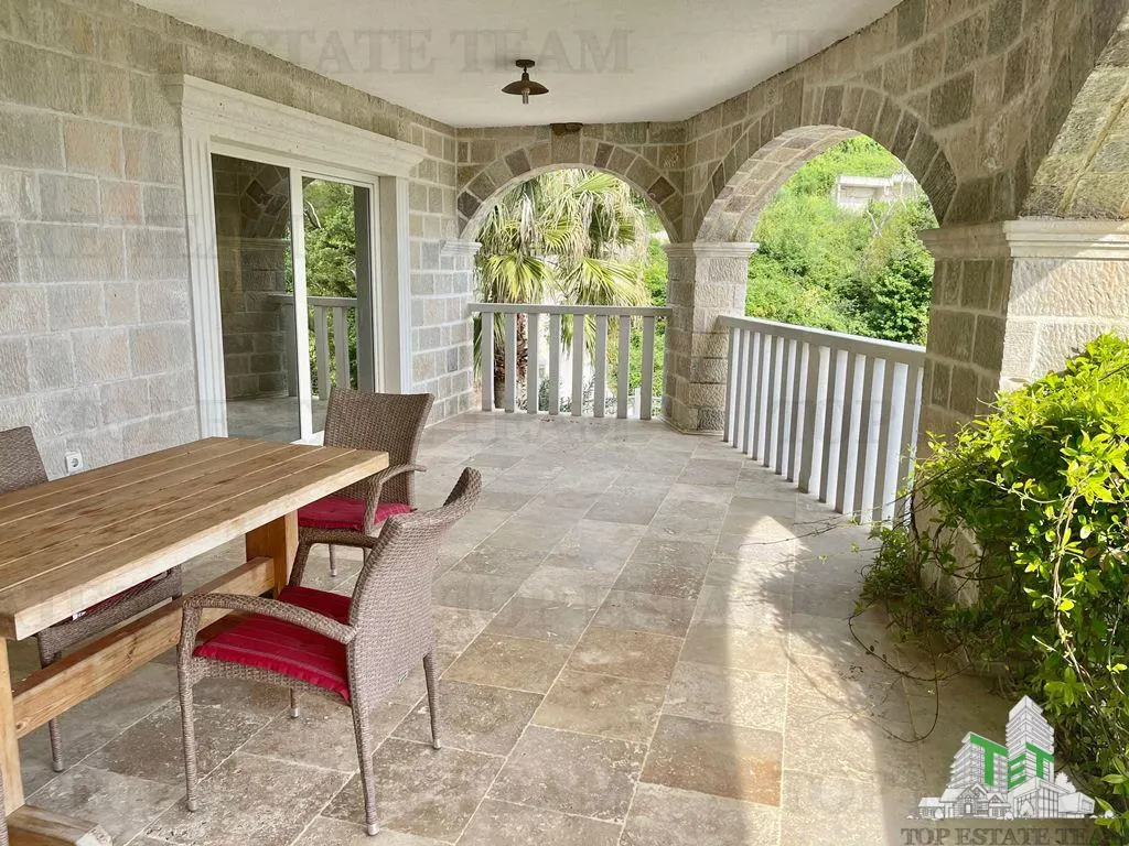 Apartment for Sale in Budva, Montenegro - foto 7
